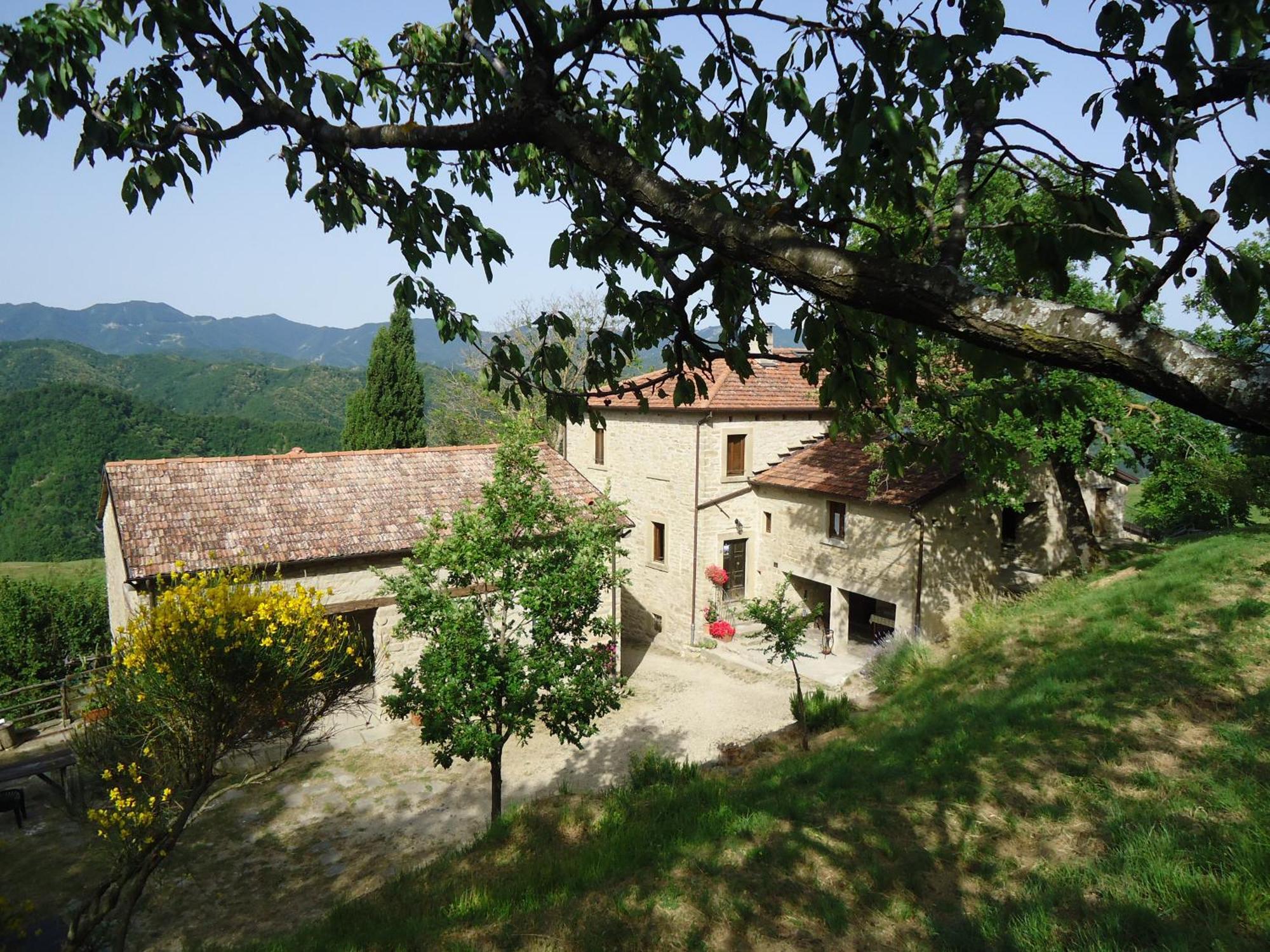 פלצואולו סול סניו Agriturismo I Monti Di Salecchio מראה חיצוני תמונה