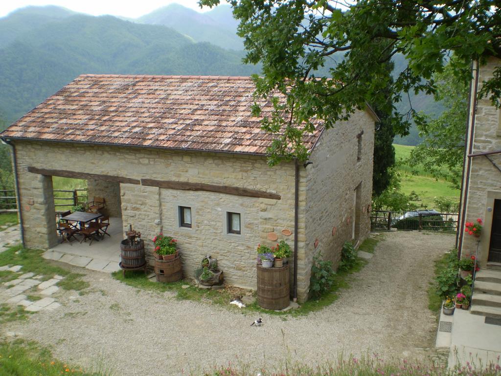 פלצואולו סול סניו Agriturismo I Monti Di Salecchio מראה חיצוני תמונה